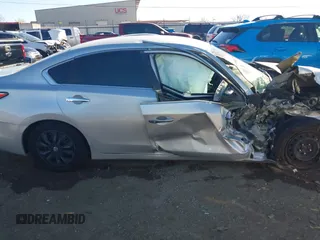 2015 Nissan Altima 2.5 SL with VIN 1N4AL3AP3FN342164, listed as a IAAI auction lot 40883141 with 145,826 mi miles. Bid and sale history available at carsss.com. Image 14.