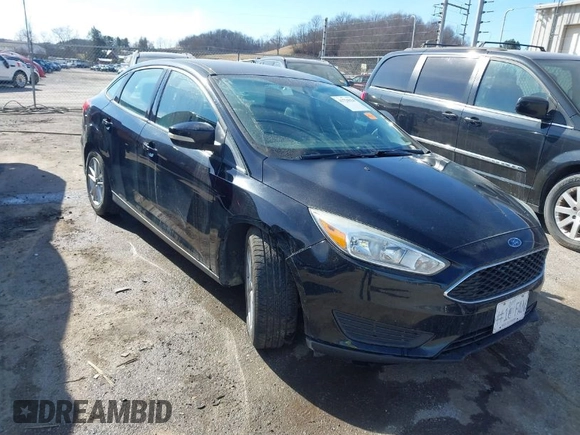 2016 Ford Focus SE with VIN 1FADP3F29GL304823, listed as a IAAI auction lot 41720924 with 82,245 mi miles. Bid and sale history available at carsss.com. Image 1.