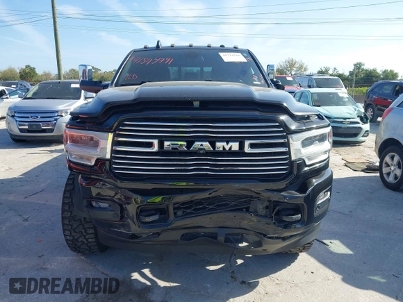 2019 Ram 2500 Laramie with VIN 3C6UR5NL9KG607477, listed as a IAAI auction lot 41712518 with 116,613 mi miles. Bid and sale history available at carsss.com. Image 12.