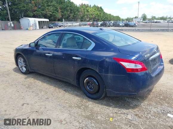 2011 Nissan Maxima SV z VIN 1N4AA5AP0BC813310, wystawiony jako IAAI lot #42365623 z przebiegiem 194 943 mil mil oraz . Historia ofert i sprzedaży dostępna na DreamBid. Obrazek 3.