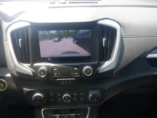 2022 GMC Terrain SLT z VIN 3GKALVEV4NL231608, wystawiony jako IAAI lot #42572052 z przebiegiem 79 198 mil mil oraz . Historia ofert i sprzedaży dostępna na DreamBid. Obrazek 5.