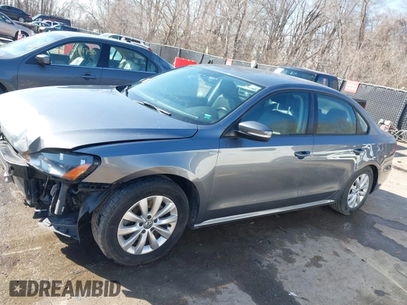 2015 Volkswagen Passat 1.8T Limited Edition with VIN 1VWAT7A33FC015366, listed as a IAAI auction lot 41769888 with 129,117 mi miles. Bid and sale history available at carsss.com. Image 15.