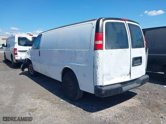 2012 Chevrolet Express Cargo Van with VIN 1GCSGAFX1C1168632, listed as a IAAI auction lot 41890198 with 203,328 mi miles. Bid and sale history available at carsss.com. Image 3.