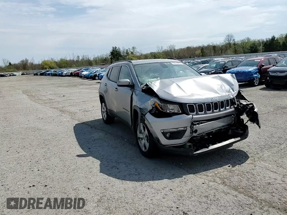 2018 Jeep Compass Latitude z VIN 3C4NJDBB3JT360814, wystawiony jako Copart lot #55018455 z przebiegiem 69 582 mil mil oraz Szkoda całkowita • Salvage title. Historia ofert i sprzedaży dostępna na DreamBid. Obrazek 14.