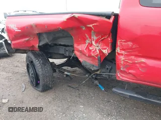 2006 Toyota Tacoma with VIN 5TEUU42N66Z241527, listed as a IAAI auction lot 40448450 with 161,424 mi miles. Bid and sale history available at carsss.com. Image 6.