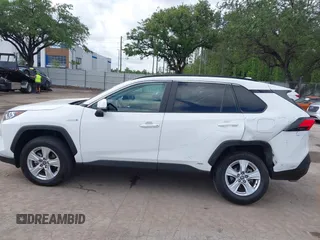 2021 Toyota RAV4 Hybrid XLE with VIN 2T3RWRFV6MW114082, listed as a IAAI auction lot 42038315 with 50,009 mi miles. Bid and sale history available at carsss.com. Image 14.