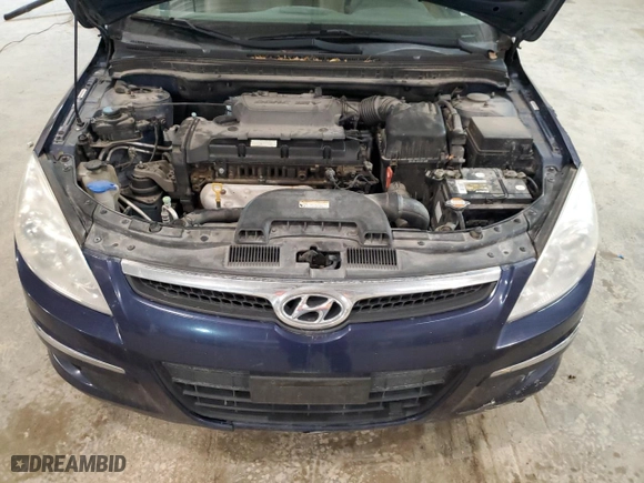 2011 Hyundai Elantra Touring SE with VIN KMHDC8AE0BU092798, listed as a Copart auction lot 84217814 with 182,987 mi miles and Salvage Title. Bid and sale history available at carsss.com. Image 13.