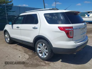 2014 Ford Explorer XLT z VIN 1FM5K7D87EGB90270, wystawiony jako IAAI lot #41991273 z przebiegiem 87 752 mil mil oraz . Historia ofert i sprzedaży dostępna na DreamBid. Obrazek 3.