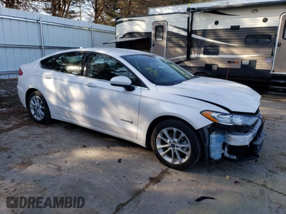 2019 Ford Fusion SE with VIN 3FA6P0LU8KR164934, listed as a Copart auction lot 43130343 with 135,678 mi miles and . Bid and sale history available at DreamBid. Image 4.