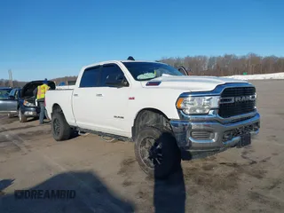 2019 Ram 2500 Big Horn with VIN 3C6UR5DJ3KG605871, listed as a IAAI auction lot 41292336 with 104,270 mi miles. Bid and sale history available at carsss.com. Image 1.