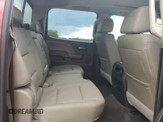 2018 GMC Sierra 2500HD SLT z VIN 1GT12TEY9JF195755, wystawiony jako Copart lot #56928195 z przebiegiem 175 497 mil mil oraz Szkoda całkowita • Salvage title. Historia ofert i sprzedaży dostępna na DreamBid. Obrazek 10.