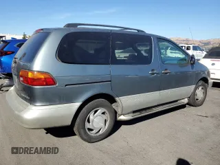 1998 Toyota Sienna LE with VIN 4T3ZF13C5WU085729, listed as a Copart auction lot 77256524 with 161,508 mi miles and Salvage Title. Bid and sale history available at carsss.com. Image 3.