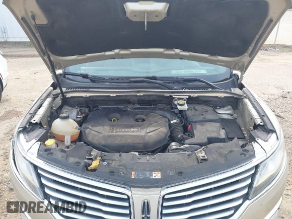 2017 Lincoln MKC Reserve с VIN 5LMCJ3C97HUL32052, выставлен на аукционе IAAI как лот 42584957 с пробегом 88 459 миль миль и . История ставок и продаж доступна на DreamBid. Изображение 10.