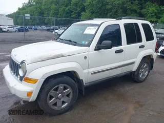 2005 Jeep Liberty Limited with VIN 1J4GL58K35W693637, listed as a IAAI auction lot 42515249 with Not provided miles and . Bid and sale history available at DreamBid. Image 2.