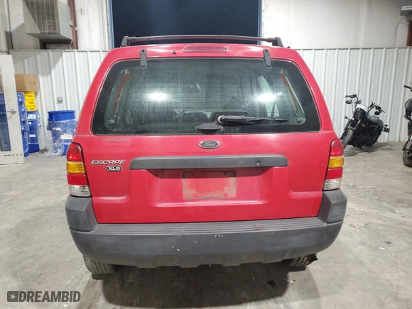 2001 Ford Escape XLS with VIN 1FMYU01181KD99269, listed as a Copart auction lot 88463335 with 217,537 mi miles and Salvage Title. Bid and sale history available at carsss.com. Image 6.