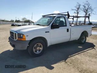 2000 Ford Super Duty F-250 XL with VIN 1FTNF20L0YEA61521, listed as a Copart auction lot 48381005 with 269,284 mi miles and Clean Title. Bid and sale history available at carsss.com. Image 1.