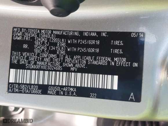 2014 Toyota Highlander XLE with VIN 5TDKKRFHXES024685, listed as a IAAI auction lot 41548281 with 160,000 mi miles. Bid and sale history available at carsss.com. Image 9.