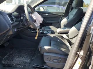 2023 Audi Q5 Sportback S line Premium Plus with VIN WA15AAFYXP2108382, listed as a Copart auction lot 70910494 with 25,081 mi miles and Salvage Title. Bid and sale history available at carsss.com. Image 7.