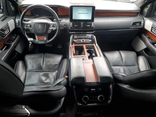 2018 Lincoln Navigator Reserve z VIN 5LMJJ3LT1JEL03391, wystawiony jako Copart lot #56500875 z przebiegiem 91 724 mil mil oraz Szkoda całkowita • Salvage title. Historia ofert i sprzedaży dostępna na DreamBid. Obrazek 8.