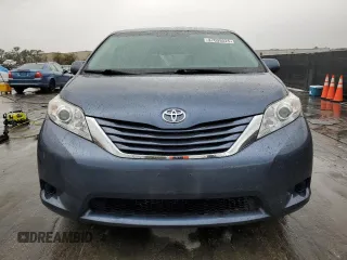 2017 Toyota Sienna LE Auto Access Seat with VIN 5TDKZ3DC7HS839088, listed as a Copart auction lot 47699525 with 63,466 mi miles and Salvage Title. Bid and sale history available at carsss.com. Image 5.
