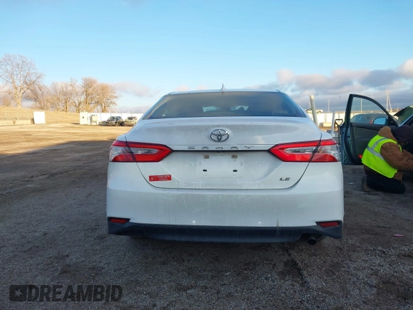 2019 Toyota Camry LE z VIN 4T1B11HK1KU804266, wystawiony jako IAAI lot #41226403 z przebiegiem 91 163 mil mil oraz . Historia ofert i sprzedaży dostępna na DreamBid. Obrazek 17.