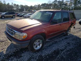 1997 Ford Explorer XL with VIN 1FMDU32E7VZB27827, listed as a Copart auction lot 88686485 with 237,485 mi miles and Salvage title. Bid and sale history available at DreamBid. Image 1.