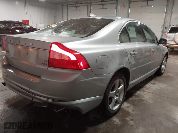 2009 Volvo S80 I6 Turbo with VIN YV1AH992291094101, listed as a IAAI auction lot 41947204 with 137,435 mi miles. Bid and sale history available at carsss.com. Image 4.