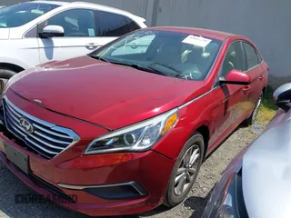 2016 Hyundai Sonata SE with VIN 5NPE24AF0GH379413, listed as a IAAI auction lot 42051299 with 101,781 mi miles and . Bid and sale history available at carsss.com. Image 2.