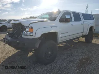 2019 GMC Sierra 2500HD Denali with VIN 1GT12SEY8KF101389, listed as a Copart auction lot 43458535 with 199,041 mi miles and Salvage Title. Bid and sale history available at carsss.com. Image 1.