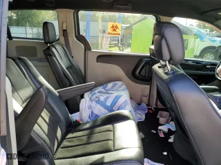 2019 Dodge Grand Caravan SXT with VIN 2C4RDGCGXKR748597, listed as a Copart auction lot 51679085 with 75,398 mi miles and Non Repairable. Bid and sale history available at carsss.com. Image 11.