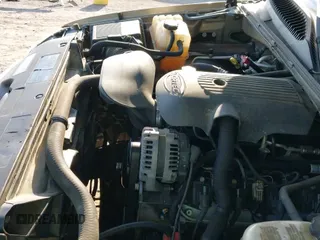 2006 GMC Sierra 1500 SLE1 z VIN 2GTEK13T261150703, wystawiony jako IAAI lot #43222737 z przebiegiem 196 048 mil mil oraz . Historia ofert i sprzedaży dostępna na DreamBid. Obrazek 19.