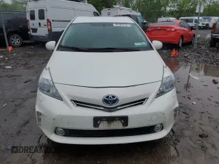 2012 Toyota Prius Two with VIN JTDZN3EU1C3016250, listed as a Copart auction lot 56704235 with 106,165 mi miles and Clean Title. Bid and sale history available at DreamBid. Image 5.