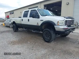 2003 Ford F-350 XL z VIN 1FTSW31P23ED37930, wystawiony jako IAAI lot #42341869 z przebiegiem 313 413 mil mil oraz . Historia ofert i sprzedaży dostępna na DreamBid. Obrazek 1.
