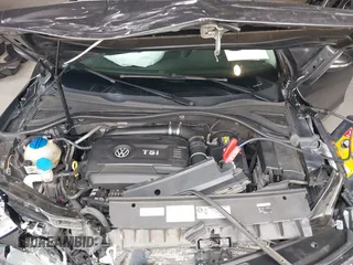2016 Volkswagen Passat 1.8T SE with VIN 1VWBT7A35GC011129, listed as a IAAI auction lot 39977788 with 123,007 mi miles. Bid and sale history available at carsss.com. Image 10.