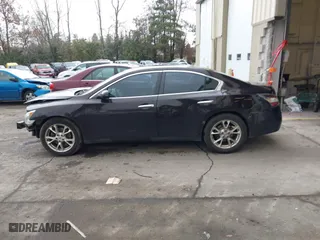 2012 Nissan Maxima 3.5 S w/Limited Edition Pkg with VIN 1N4AA5AP1CC804438, listed as a IAAI auction lot 41632580 with 185,212 mi miles. Bid and sale history available at carsss.com. Image 15.