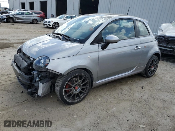2019 FIAT 500 Abarth z VIN 3C3CFFFHXKT841264, wystawiony jako Copart lot #47410525 z przebiegiem Nie podano mil oraz Szkody całkowita. Historia ofert i sprzedaży dostępna na DreamBid. Obrazek 1.