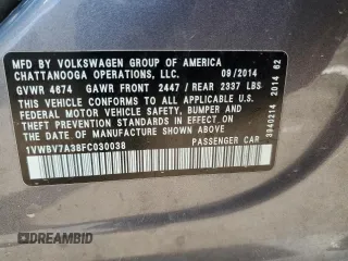2015 Volkswagen Passat SE z VIN 1VWBV7A38FC030038, wystawiony jako Copart lot #58314365 z przebiegiem 121 533 mil mil oraz Czysty tytuł • Clean title. Historia ofert i sprzedaży dostępna na DreamBid. Obrazek 12.