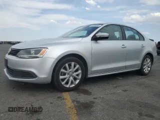2011 Volkswagen Jetta SE z VIN 3VWDZ7AJ7BM316788, wystawiony jako Copart lot #61059595 z przebiegiem 116 384 mil mil oraz Szkoda całkowita • Salvage title. Historia ofert i sprzedaży dostępna na DreamBid. Obrazek 1.