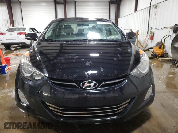 2013 Hyundai Elantra GLS z VIN KMHDH4AE7DU859883, wystawiony jako Copart lot #58296965 z przebiegiem 134 846 mil mil oraz Szkoda całkowita • Salvage title. Historia ofert i sprzedaży dostępna na DreamBid. Obrazek 5.