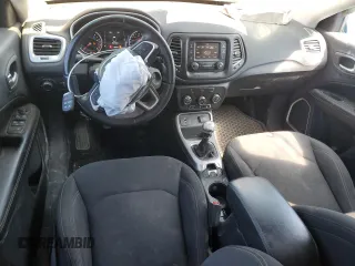 2017 Jeep Compass Sport z VIN 3C4NJCABXHT643474, wystawiony jako Copart lot #53654615 z przebiegiem 79 855 mil mil oraz Szkoda całkowita • Salvage title. Historia ofert i sprzedaży dostępna na DreamBid. Obrazek 8.