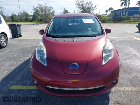 2011 Nissan LEAF SL-e with VIN JN1AZ0CP1BT005859, listed as a IAAI auction lot 41666341 with 71,745 mi miles. Bid and sale history available at carsss.com. Image 6.