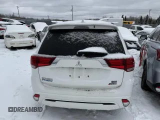 2022 Mitsubishi Outlander SEL with VIN JA4J2VA7XNZ611724, listed as a Copart auction lot 49676565 with 47,638 mi miles and Salvage title. Bid and sale history available at DreamBid. Image 6.