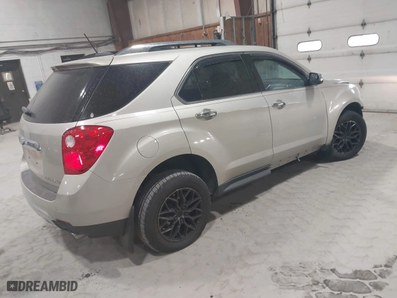 2015 Chevrolet Equinox LTZ with VIN 2GNFLDE3XF6361643, listed as a IAAI auction lot 41702248 with 104,740 mi miles. Bid and sale history available at carsss.com. Image 4.