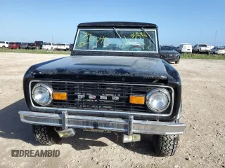 1977 Ford Bronco z VIN U15GLZ00328, wystawiony jako Copart lot #75642474 z przebiegiem Nie podano mil oraz Szkoda całkowita • Salvage title. Historia ofert i sprzedaży dostępna na DreamBid. Obrazek 5.