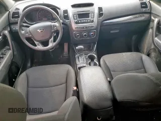 2014 Kia Sorento LX with VIN 5XYKT3A69EG486040, listed as a Copart auction lot 54686995 with 146,736 mi miles and Clean Title. Bid and sale history available at carsss.com. Image 9.