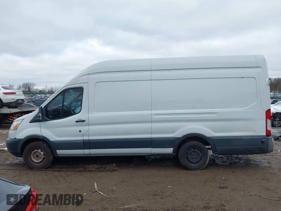 2017 Ford Transit z VIN 1FTYR3XM1HKA71226, wystawiony jako IAAI lot #41067318 z przebiegiem 469 620 mil mil oraz . Historia ofert i sprzedaży dostępna na DreamBid. Obrazek 14.