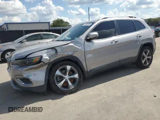 2019 Jeep Cherokee Limited z VIN 1C4PJLDB7KD438616, wystawiony jako Copart lot #56638285 z przebiegiem 80 102 mil mil oraz Nie do naprawy. Historia ofert i sprzedaży dostępna na DreamBid. Obrazek 1.