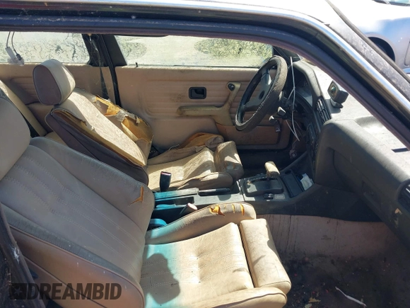 1989 BMW 3 Series 325is z VIN WBAAA2300KAE71779, wystawiony jako IAAI lot #41819881 z przebiegiem 146 433 mil mil oraz . Historia ofert i sprzedaży dostępna na DreamBid. Obrazek 5.