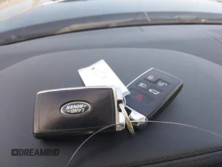 2019 Land Rover Range Rover с VIN SALGS2RE7KA542043, выставлен на аукционе IAAI как лот 41091478 с пробегом 39 073 миль миль и . История ставок и продаж доступна на DreamBid. Изображение 11.