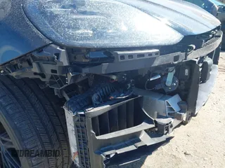 2024 Porsche Cayenne S z VIN WP1BL2AY4RDA60254, wystawiony jako IAAI lot #41882716 z przebiegiem 35 243 mil mil oraz . Historia ofert i sprzedaży dostępna na DreamBid. Obrazek 19.